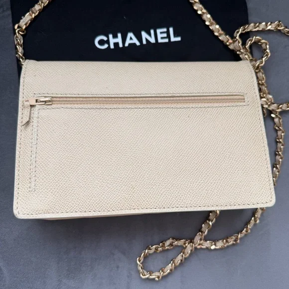 Chanel Caviar Beige small flap crossbody bag with gold chain and cc lock - Picture 9 of 13